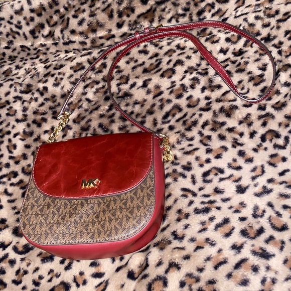 Michael Kors Handbags - MK purse